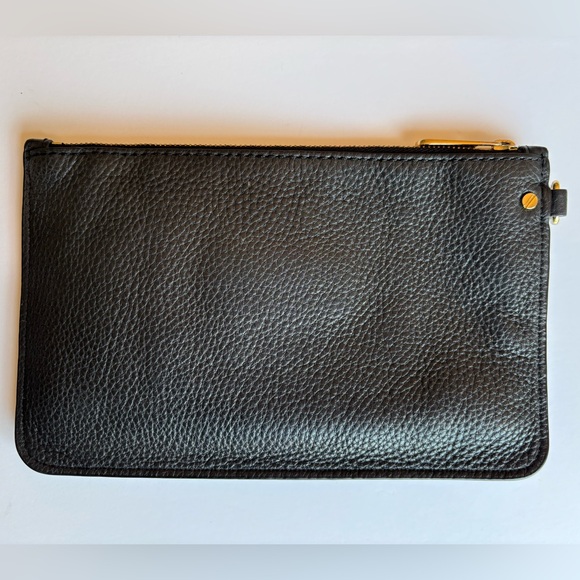 Michael Kors Pouch in Black Pebbled Leather - Picture 3 of 8